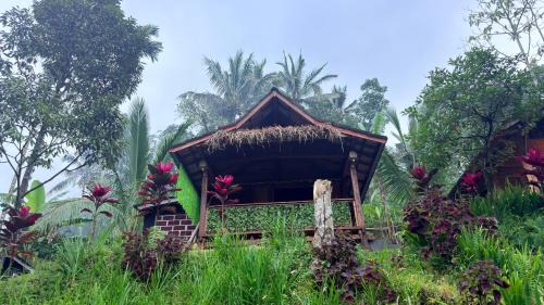 Tetebatu Apartment | Lingkung Park Tetebatu