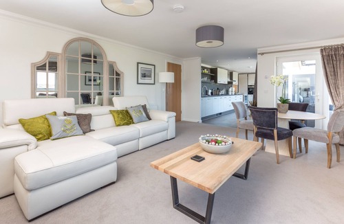 Prestwick Apartment | LinksView - Donnini Deluxe