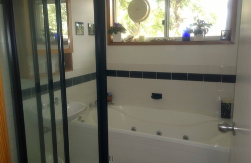 Linley Point Bed & Breakfast | Linley House