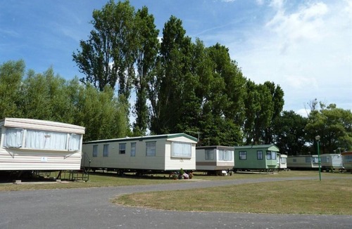 Aldwick House | Linnet 2 berth caravan at Copthorne Caravans