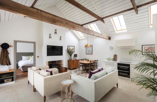 Stamford House | Linseed Barn- Stamford Holiday Cottages