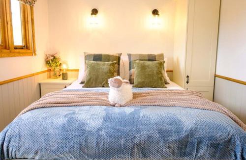 Mauchline Apartment | Lintmill Lodges - Bluebell Shepherds Hut