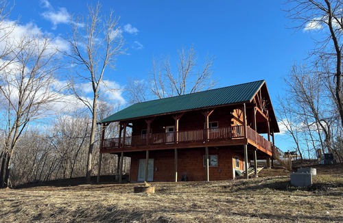 Eastman Cabin | Linxville log cabin