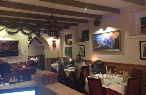 Hilperton Hotel | Lion and Fiddle