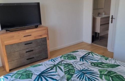 Lion-sur-Mer Apartment | Lion Beach