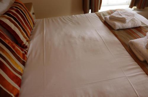 Criccieth Hotel | Lion Hotel & Studio Apartments