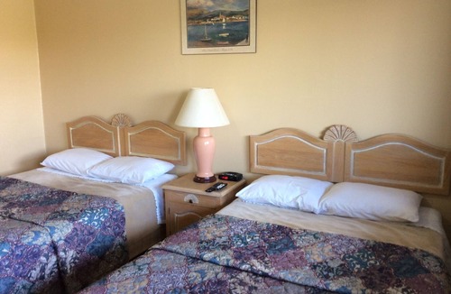 Long Sault Hotel | Lion Motel