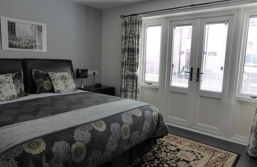 Ilchester Bed & Breakfast | Liongate House