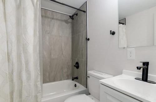 Wichita Apartment | Lions Lair - 1 BR 1 BA Home Coffee Smrt TV Wifi