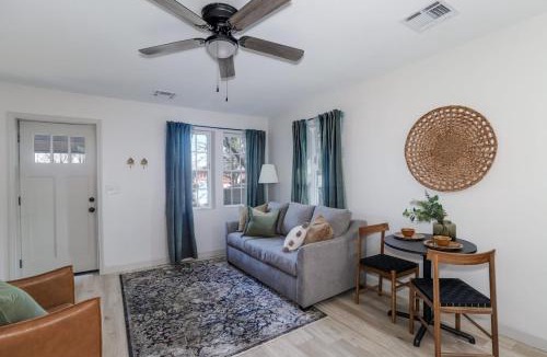 Wichita Apartment | Lions Lair - 1 BR 1 BA Home Coffee Smrt TV Wifi