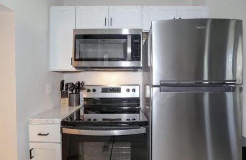 Wichita Apartment | Lions Lair - 1 BR 1 BA Home Coffee Smrt TV Wifi