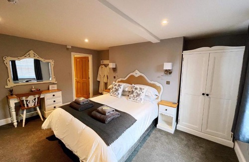 Bicester House | Lionsgate Guest House