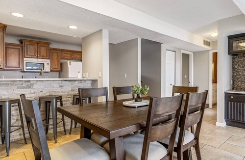 Innsbrook Condo | Lionshead Lake Retreat
