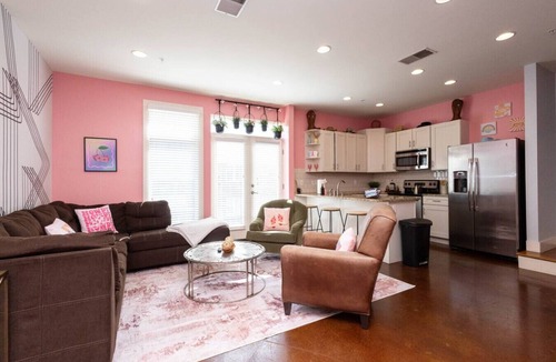 West End Condo | Lipstick & Boots: 3-Story West End Gem | Private Garage | Walk to Vanderbilt