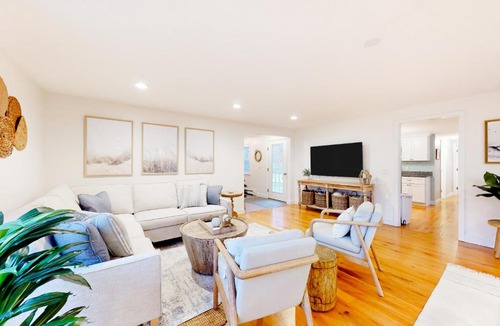 New Seabury House | Lisa Lane