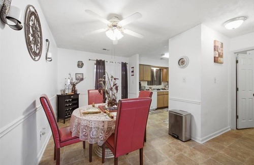 Stone Mountain Condo | Lisa's Mountain Escape - Pet Friendly!