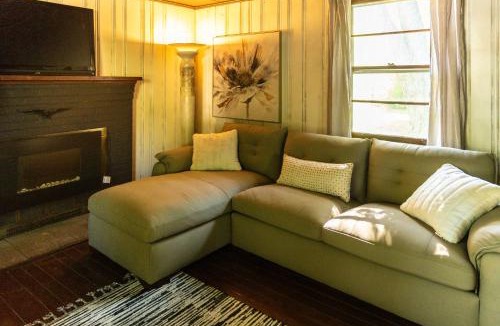 South Richmond Apartment | Lisa's Ranch