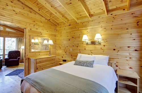 Liscomb Hotel | Liscombe Lodge Resort and Conference Centre