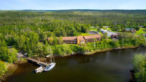 Liscomb Hotel | Liscombe Lodge Resort & Conference Center