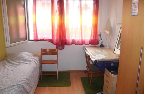 Wunnewil-Flamatt House | Liselotte's room