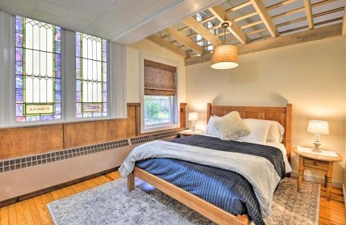 Lisle Apartment | Lisle Apt: Fireplace & Stained Glass Windows!