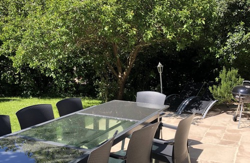 Villers-sur-Mer Villa | Listed villa with large garden with jacuzzi 15 people 300m from the beach shops