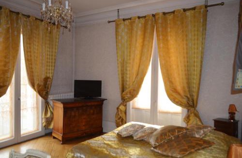 Saint-Cyr-sur-Loire Bed & Breakfast | Lit en Loire