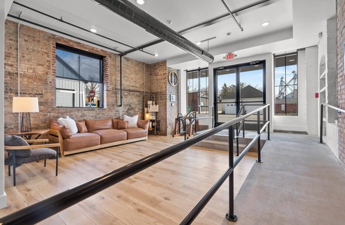 Solon Apartment | Literary Professors Writers Loft built in 1915 restored 2022