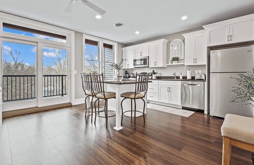 Akron Apartment | Litfin Loft: A Luxury Short Term Rental