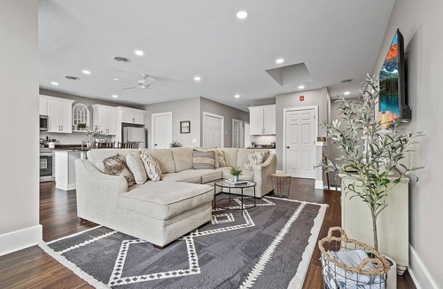 Akron Apartment | Litfin Loft: A Luxury Short Term Rental