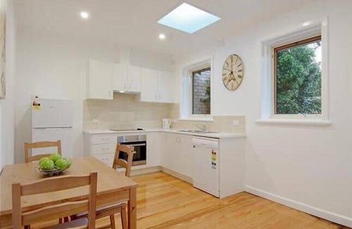 Blackburn House | Lithgow Villa Unit Blackburn