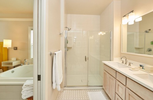 Ashland Bed & Breakfast | Lithia Springs Resort