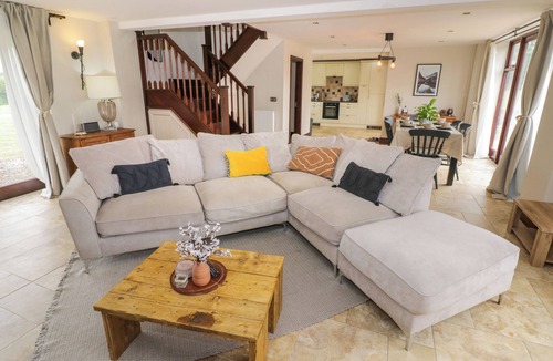 Harvington Cottage | Little Acre