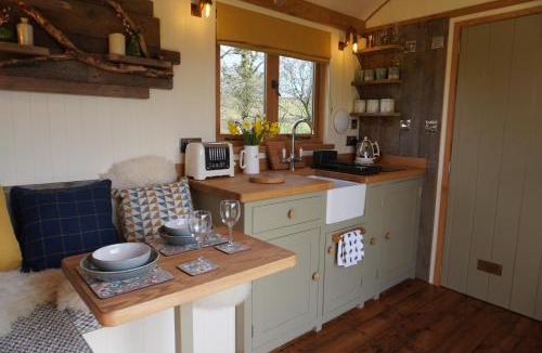 Trusham House | Little Ash Glamping - Luxury Shepherd's Huts