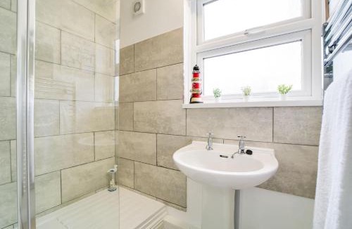 Penryn House | Little Avalon, a traditional Cornish cottage for couples with modern comforts