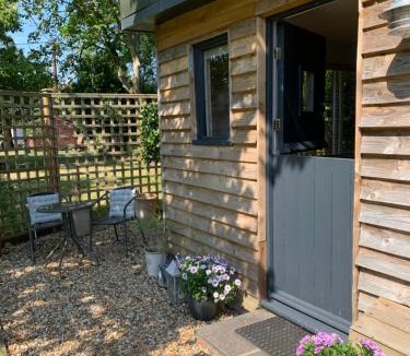 New Forest District House | Little Banks Cabin