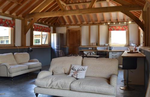 Martin House | Little Barn - Ukc2539