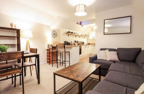 Chiddingstone Hoath House | Little Batts