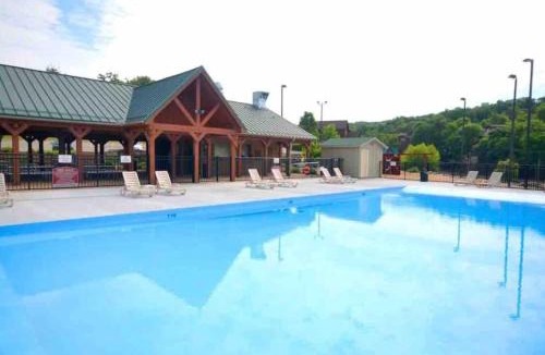 Reeds Spring House | Little Bear
