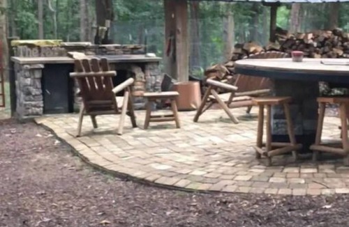 Canton House | Little Bit Farm - Create your own stay