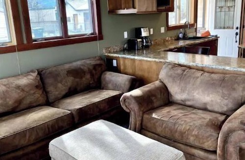 Fort Benton House | Little Blue Cabin