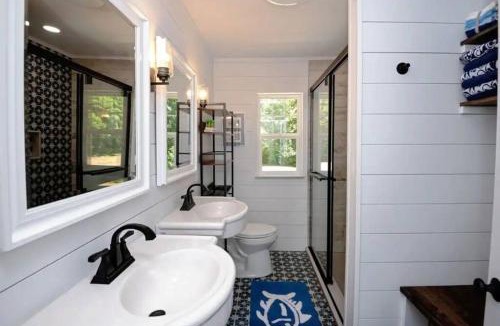 Riverside House | Little Blue Cottage: a wooded getaway near beaches and towns