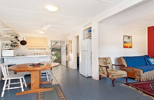 Hardys Bay House | Little Blue House by HolidayCo.