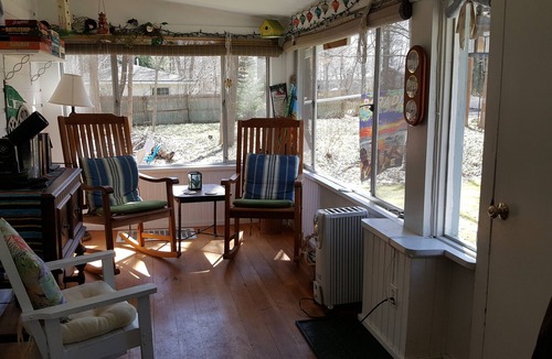 South Haven Cottage | Little Blue is a family friendly, quintessential cottage.