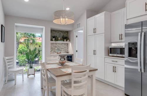 Beachview Country Club Estates Villa | Little Blue - Stunning Villa with Pool and Spa