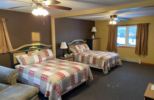 Trempealeau Hotel | Little Bluff Inn