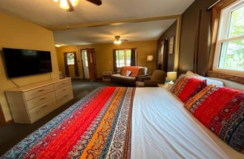 Trempealeau Hotel | Little Bluff Inn