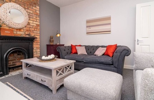 Boscombe Apartment | "Little Boat": A Modern Beachside Flat