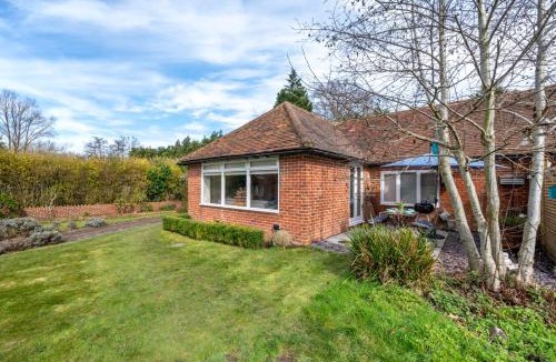 Five Oak Green House | Little Bourne