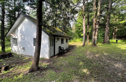 Woodview Cabin | little cabin for your weekend getaway